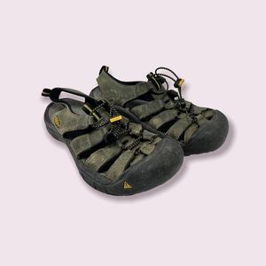 Keen Hiking Sandal Army Green Closed Toe Size 10